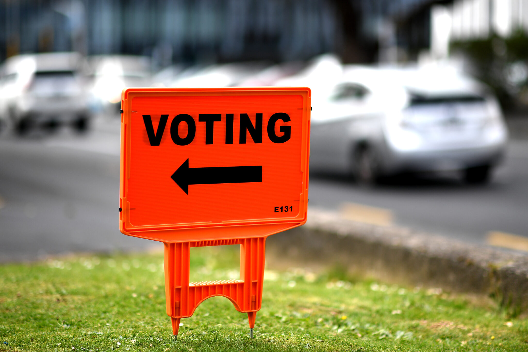 Sign to direct voters to polling location